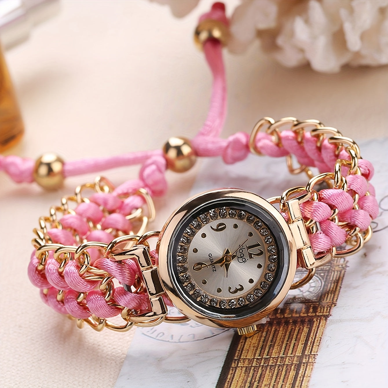 Conjunto de 6 Relógios de Mulher, Incluindo um Relógio de Pulso de Quartzo Elegante e Moderno para Mulheres, Acompanhado por uma Pulseira, Perfeito para Uso Diário, Regresso às Aulas, Presentes de Aniversário, Natal, Ação de Graças, Halloween