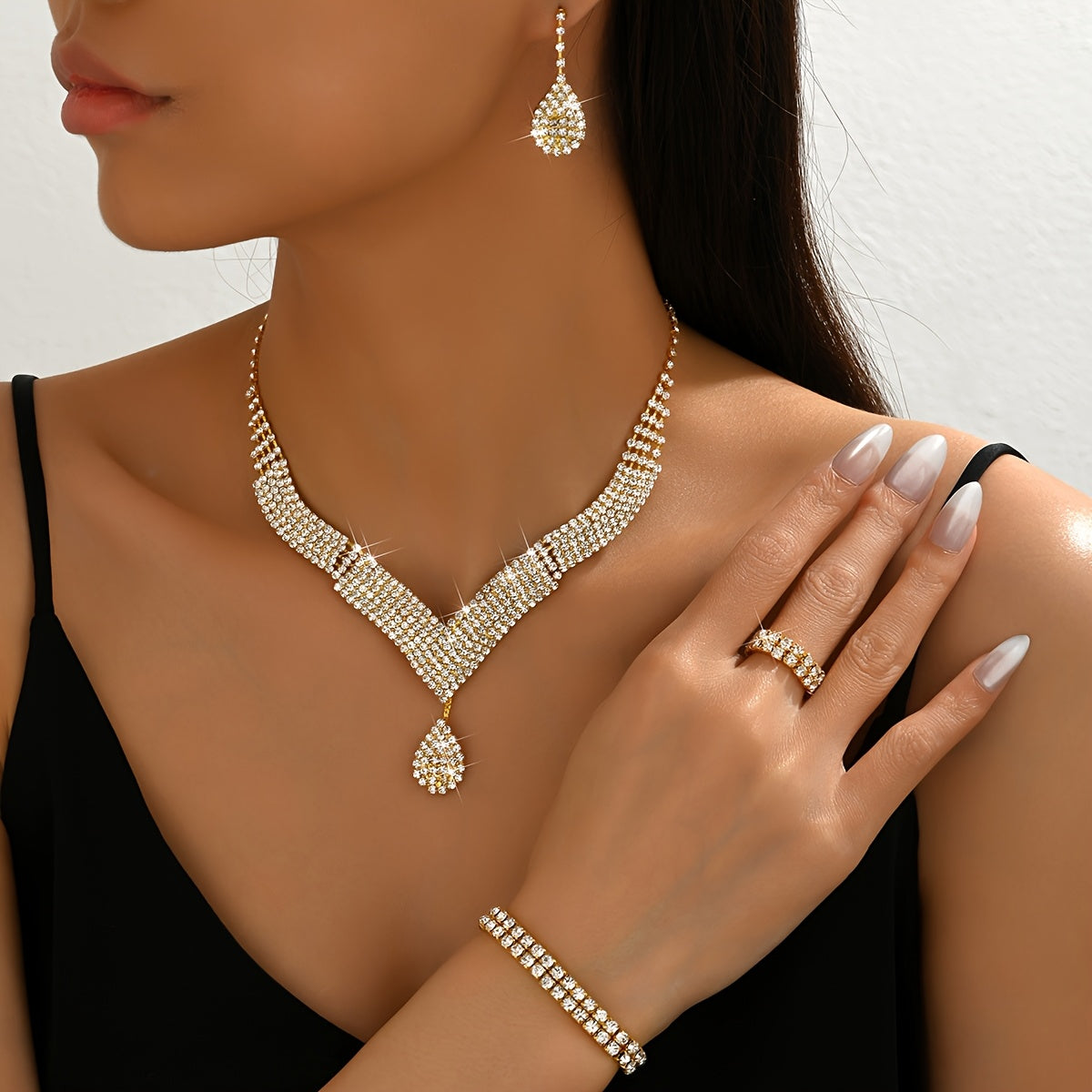 Conjunto de 5 Peças de Bolsa de Mão Prateada com Acessórios de Strass para Mulheres, Ideal para Festas Noturnas e Casamentos