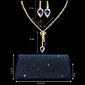 Bolsa de Noite/Festa com Aba e Strass Brilhante, Clutch/Bolsa de Noite Plissada Elegante e Estilosa, Acompanha Conjunto de Joias com 2 Peças de Strass Brilhante, Adequada para Festas, Banquetes, Reuniões, Dançantes, Casamentos e Outras Ocasiões.